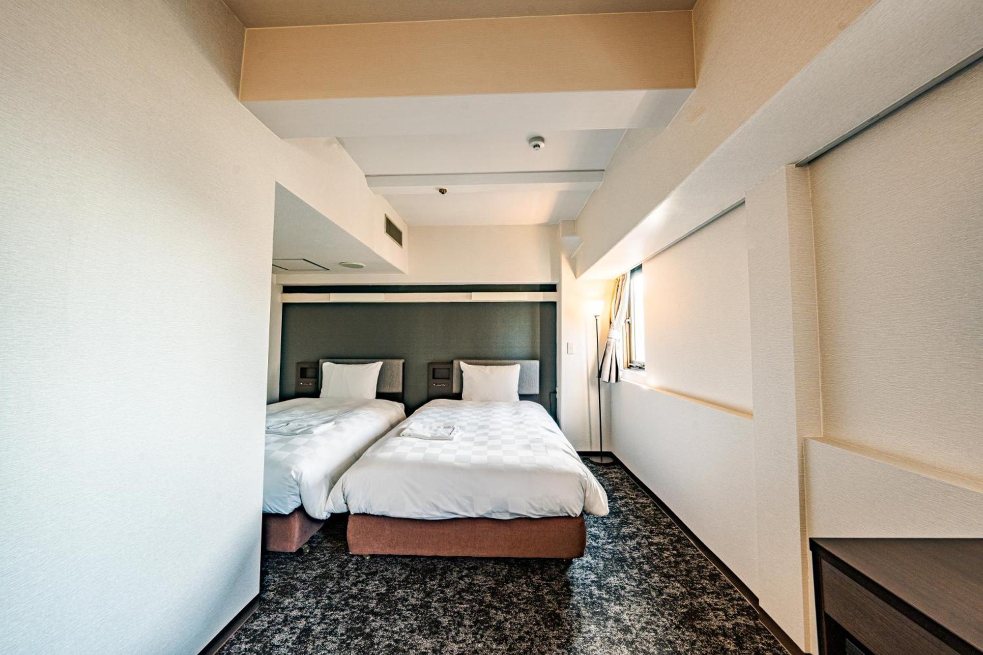 Hotel Consort Shin-Osaka Exterior foto
